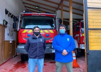 Alcalde de Cisnes compromete apoyo para crear Brigada de Bomberos en Melimoyu