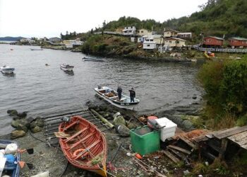 Incendio consume completamente hostal en Melimoyu y habría dejado un fallecido