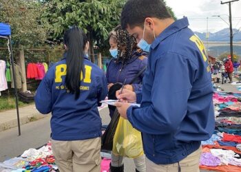 PDI controla y orienta a ciudadanos extranjeros para un proceso migratorio seguro y responsable