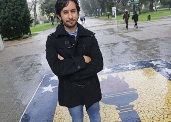 Ex alumno del LSFB es parte de competencia internacional de innovación docente