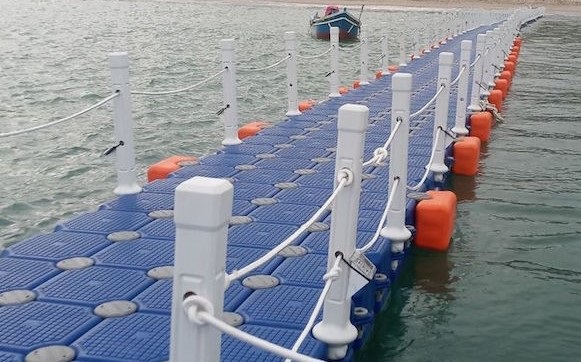 Vecinos del sector Puerto Rosita celebran autorización para instalar muelle flotante