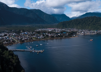 Académica UAysén lanza documental que rescata memoria del litoral norte de la Región de Aysén