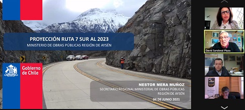 Senador Sandoval valora compromiso de actores locales para continuar pavimentando Ruta 7 Sur durante próximos años