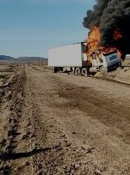 Camión con carga inflamable se incendia en cercanías de paso Huemules