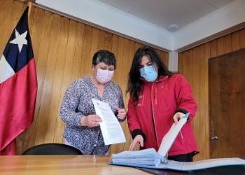 Intendenta Ossa firma convenio con tutoras del Programa Residencia Familiar Estudiantil de Junaeb