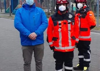 Alcalde de Cisnes reconoce labor de todas las unidades de Bomberos presentes en la comuna
