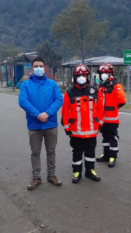 Alcalde de Cisnes reconoce labor de todas las unidades de Bomberos presentes en la comuna