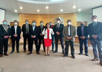Gobernadora Andrea Macías trabaja con diez alcaldes de Aysén en prioridades comunales