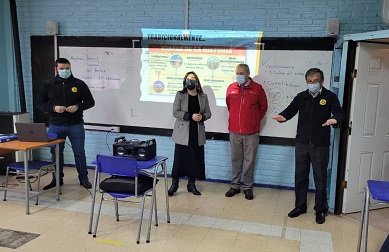 Delegada Presidencial supervisa retorno de las clases presenciales en Aysén