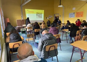 Equipo territorial de la Dirección de Educación Pública se despliega en terreno informando sobre la instalación del Servicio Local de Educación Pública (SLEP) Aysén