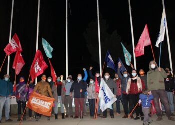 Con banderazo por Boric Apruebo Dignidad presenta candidatos a la Cámara de Diputados y Consejo Regional
