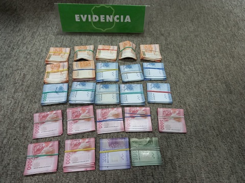 Carabineros de Puerto Cisnes en conjunto con la Fiscalía detuvo a dos personas por infracción a la ley de drogas