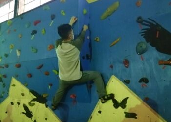Jóvenes de Balmaceda participan en talleres de escalada financiados por INJUV Aysén