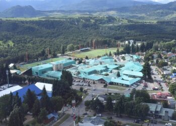 Gobernadora Regional Andrea Macías convoca a instituciones públicas para análisis de terrenos propuestos para el Nuevo Hospital Regional de Coyhaique