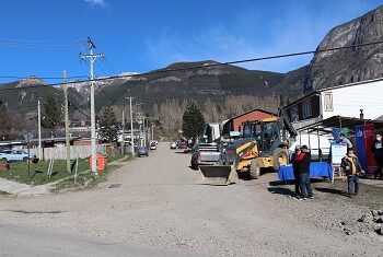 Autoridades y Vecinos Celebran Inicio de Histórica pavimentación en calle José Silva Ormeño de Coyhaique