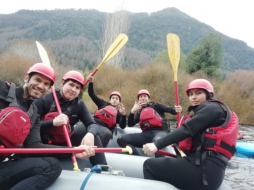 Estudiantes de Turismo del Liceo Bicentenario de Cerro Castillo realizaron actividades de terreno en Pucón, Región de la Araucanía