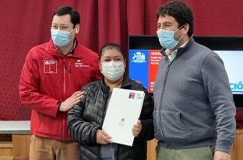 81 Familias de Puerto Cisnes Reciben Escrituras y cierran con éxito el proceso de la Casa Propia