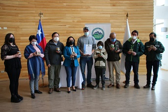 Por primera vez se entrega el sello de marca Aysén-Patagonia a productor de miel