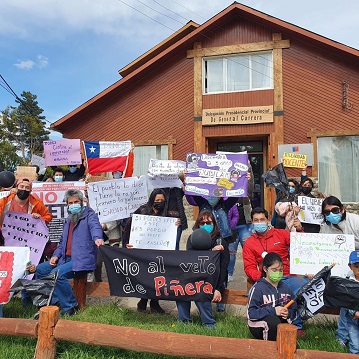 Con marcha por la ciudad profesores de Coyhaique adhirieron al paro social por la educación