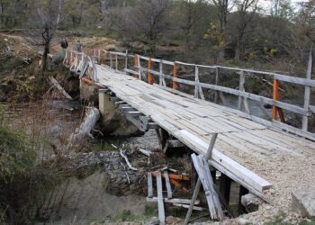 POBLADORES DE RÍO NORTE EXIGEN A LAS AUTORIDADES LA INSTALACIÓN DE UN PUENTE MECANO EN EL SECTOR