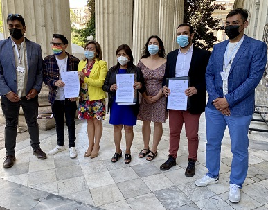 Convencionales constituyentes firman acuerdo colaborativo con Municipalidad de Coyhaique