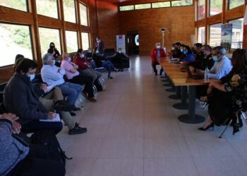 Gobernadora Regional y gremios de pesca artesanal proponen indicaciones a la modificación de la Ley de Pesca y acuicultura en el ámbito de los recursos bentónicos