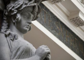 CORTE SUPREMA CONFIRMA DECISIÓN QUE ACOGIÓ QUERELLA DE CAPÍTULOS CONTRA JUEZA DE COYHAIQUE