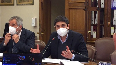 Presentan proyecto que disminuye en un 50% el Impuesto Específico de los combustibles en Zonas Extremas