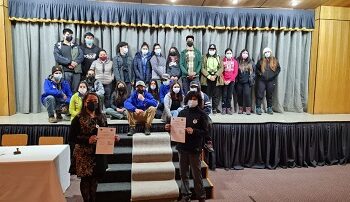 Estudiantes y profesores del Liceo Bicentenario Rural Cerro Castillo realiza pasantía académica a Puerto Natales