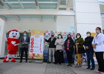 Teletón, CCU y SEREMI del Medio Ambiente invitan a reciclar botellas PET