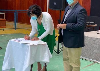 Campus Patagonia UACh formaliza vinculación académica con Liceo Bicentenario Rural Cerro Castillo