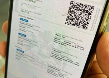 Personas sin dosis de refuerzo podrían tener Pase de Movilidad bloqueado en enero