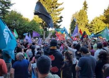 Emoción, champaña, baile, alegría y esperanza en triunfo de Gabriel Boric