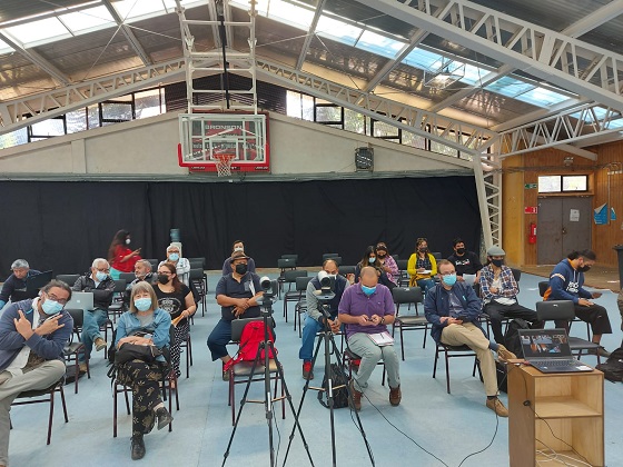 Con presencia de vecinos y vecinas del litoral la Comisión de Formas de Estado y Descentralización sesionó en Puerto Cisnes