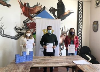 Municipalidad de Coyhaique firma convenio con SernamEG y Seremi de la Mujer y Equidad de Género para prevenir situaciones de violencia