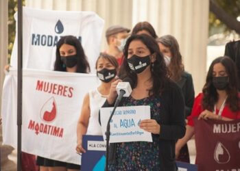 Constituyentes por el Agua presentan iniciativa para garantizar el Derecho Humano al agua y Saneamiento en la Nueva Constitución