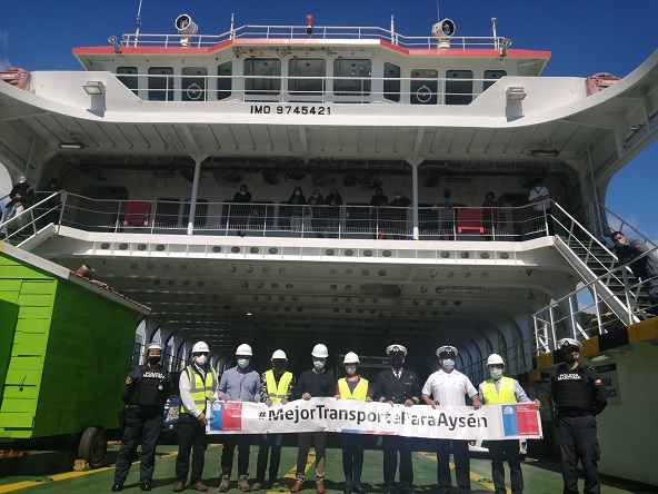 Subsidio marítimo Ruta Cordillera contempla contratación de remolcadores en Puerto Chacabuco