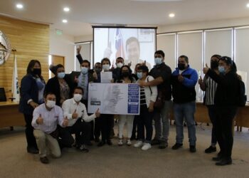 Gobernadora Regional y Ministra de Transportes firman Convencio del Proyecto que dotará de conectividad digital a 8 localidades