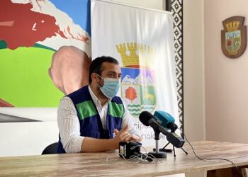 ALCALDE CARLOS GATICA ACLARA DESVINCULACIONES DE FUNCIONARIOS MUNICIPALES