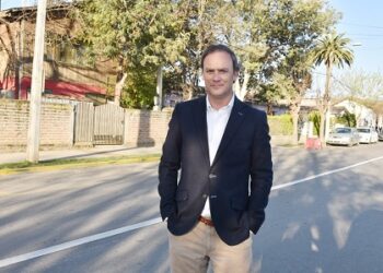 Ministro Felipe Ward anuncia pavimentación de 13,5 kilómetros de calles, pasajes y veredas en la región de Aysén