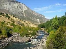 MUNICIPIO PRESENTA DENUNCIA ANTE LA SMA POR EXTRACCIÓN DE ÁRIDOS EN EL RÍO CLARO