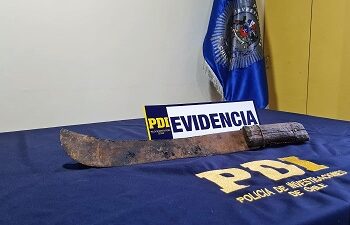 Detectives detienen a dos personas por daños, amenazas y porte de arma cortante y ubican a niña desaparecida durante el fin de semana en Puerto Aysén