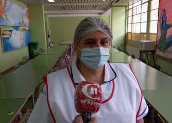 Manipuladoras de alimentos: “No podemos vulnerar los derechos de los niños, entregando una bandeja a medias”