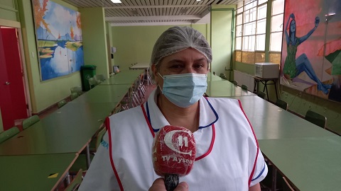 Manipuladoras de alimentos: “No podemos vulnerar los derechos de los niños, entregando una bandeja a medias”