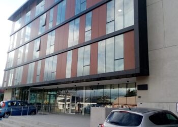 Funcionarios de la Seremi de Salud revelan que nuevo edificio institucional no cuenta con calefacción