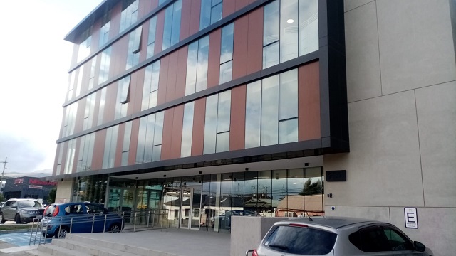 Funcionarios de la Seremi de Salud revelan que nuevo edificio institucional no cuenta con calefacción