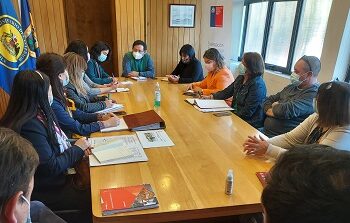 Delegado Presidencial Regional articula plan de acción para Escuela España de Coyhaique