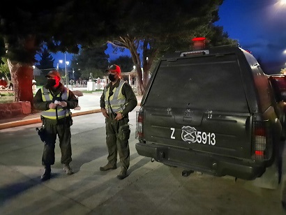 Detienen a sujeto por robo con violencia y lesiones graves en agresión a trabajadora de local de comida rápida en Coyhaique