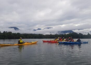 Treinta guías de la región realizaron curso internacional de kayak de mar