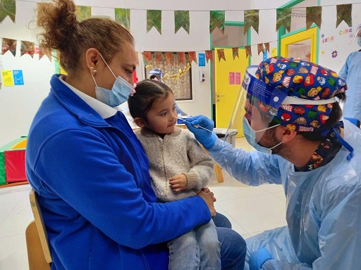 A través de aplicación de test de antígeno: Salud continúa Búsqueda Activa en escolares